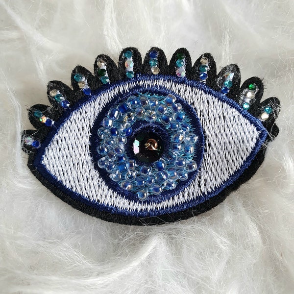 Broche Oeil Porte Bonheur - Blanc