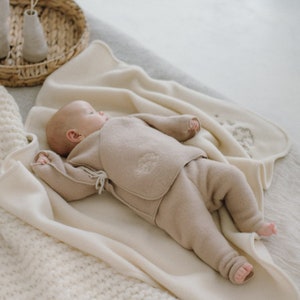 Merino wool baby pants, Baby pants with sheep ornament, Perfect gift for newborn, Suitable for girls and boys, Beige color pants