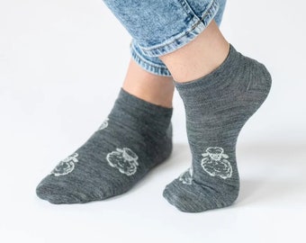 Merino wool socks, wool socks for women and men, socks for sweaty feet