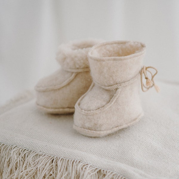 Merinowolle Baby Booties, Beige Farbe Booties, Perfektes Geschenk für Baby, Geeignet für Mädchen und Jungen, Ideal für die Wintersaison