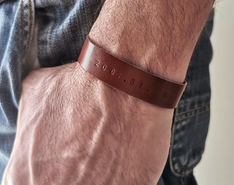 Engraved leather bracelet for men and women, couples bracelet, personalized bracelet leather