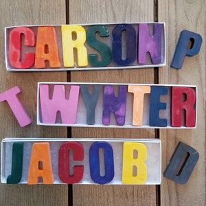 Custom Name Crayons: Personalized Kid&#39;s Gift