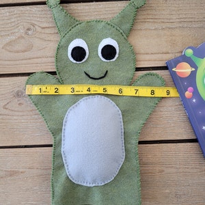 Handmade Felt Alien Puppet & Storybook Set: Preschool Learning Toy - Etsy