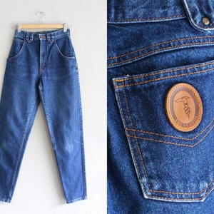 Trussardi tapered mom jeans / 25&quot;