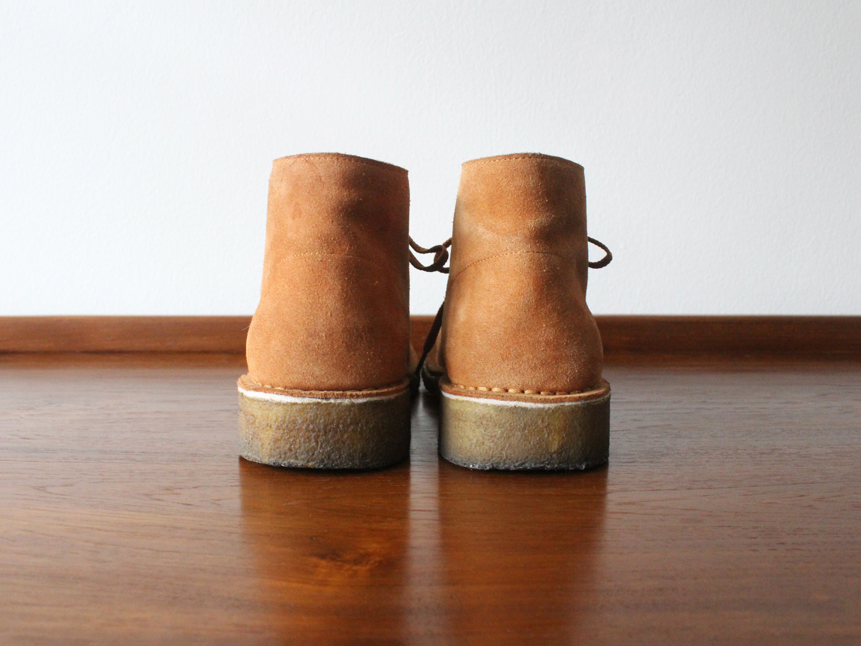 tan leather chukka boots