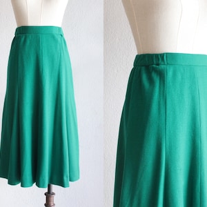emerald green wool swing skirt / 22&quot;-24&quot;