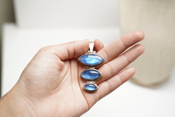 ヴィンテージ ネパール ハンドメイド ティアード シルバー ペンダント 