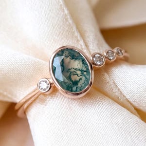 Anello unico con diamanti in agata muschiata, anello con diamanti in oro giallo 14k, anello con 5 pietre, gioielli raffinati tempestati di pietre preziose ovali con diamanti SI incastonati