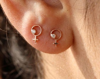 Pendientes de oro macizo de 14k con símbolo femenino, pendientes con símbolo de Venus de diamantes naturales, joyería feminista, delicado regalo de empoderamiento para mujeres.