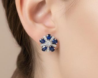Aretes de zafiro azul pera y diamantes, aretes de flor, aretes minimalistas de oro macizo de 14 k, aretes de piedras preciosas naturales, regalo para ella