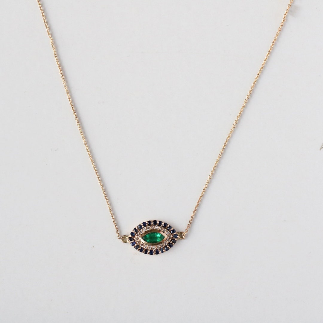 Eyes Like Midnight Chain Necklace