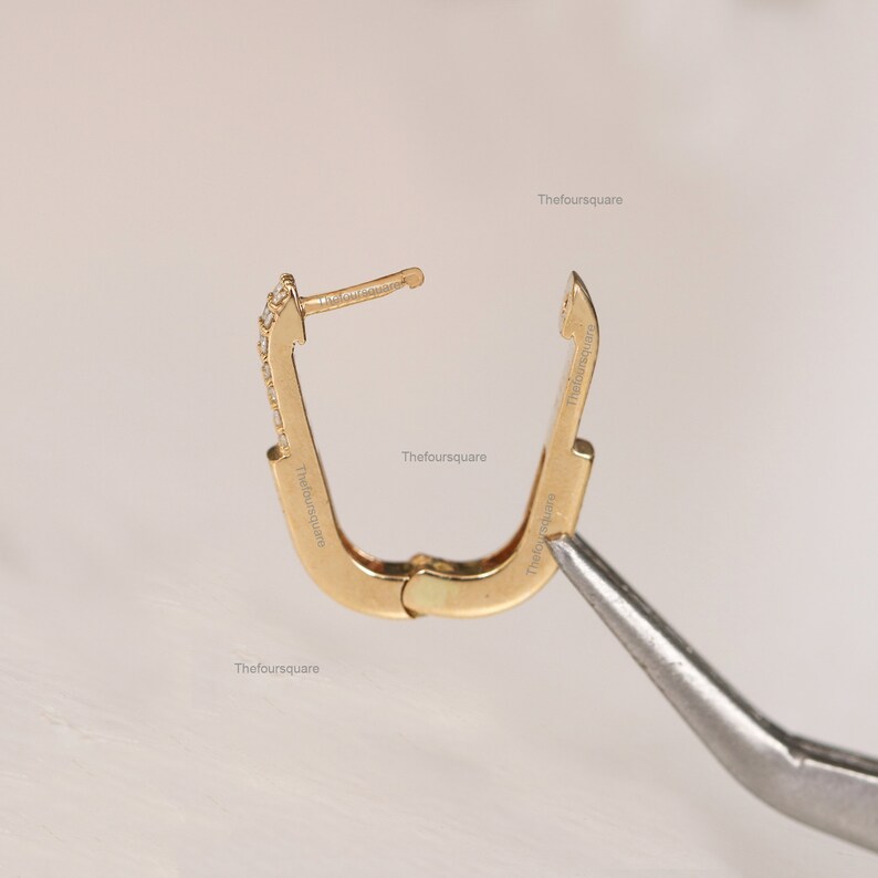 Diamantringörhängen, rektangulära Huggies i 14k massivt guld, örhängen med mikropave-diamant, jubileumspresent, art déco-örhängen, present till henne bild 9