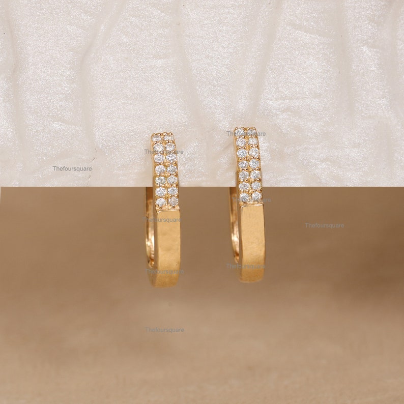 Diamantringörhängen, rektangulära Huggies i 14k massivt guld, örhängen med mikropave-diamant, jubileumspresent, art déco-örhängen, present till henne bild 5