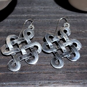Celtic knot silver earrings, infinity symbol jewelry, perpetuity earrings medium, minimalist dangle earrings