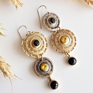 Long Assimetric Bronze Earrings With Gemstones