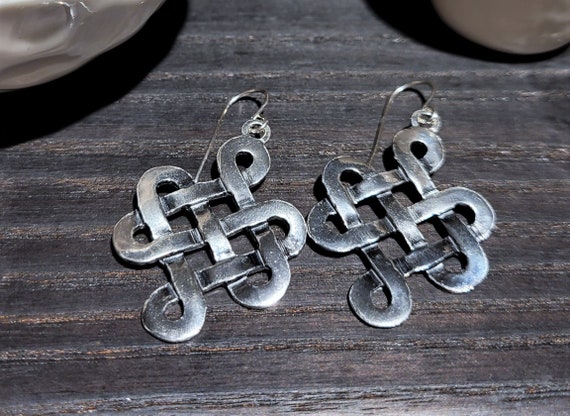 Spoo Design | Nodo celtico con cuore! Ciondolo pendente con nodo d'amore, amore eterno | Ciondolo in argento 925