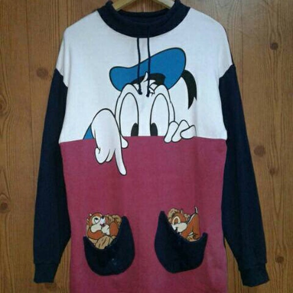 Vintage DUCK & CHIP N DALE Big Logo Over Print RaRe! Sweatshirt Turtle Neck Cartoon Tokyo Disneyland Jacket / M Saiz   (E18-13)