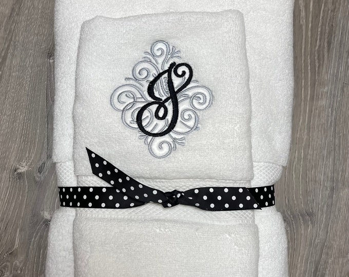 Swirly Initial Bath Towel