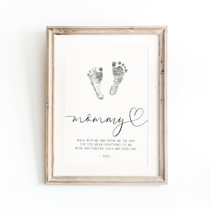 Arte de huellas de pies para el Día de la Madre imprimible, regalo personalizado para mamá, huellas de regalo para el Día de los Meses, huellas de recién nacidos, recuerdo para niños del Día de la Madre