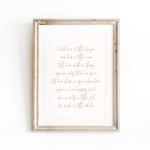 Houd haar iets langer vast print, print meisjeskwekerij, boho-inrichting kinderkamer, regenboogprint kinderdagverblijf, print kinderkamer, kunst aan de muur meisjes, meisjeskamer