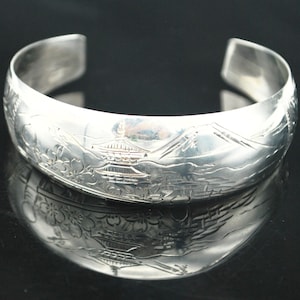 Sterling Silver cuff bracelet 950 asian etched Mount Fuji