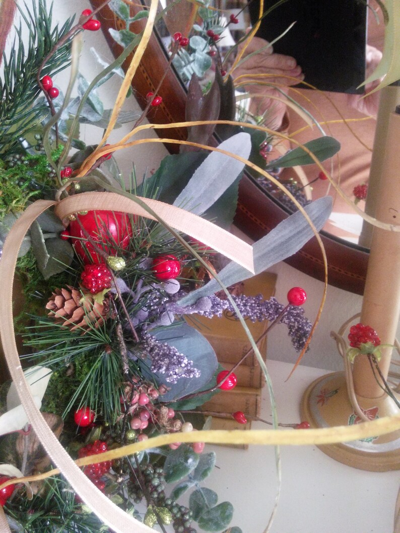 Everyday Valentine/'s berries and mixed greens candle wreath
