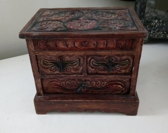 Hand Carved Trinket Jewelry Doll Chest