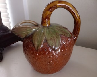 The strawberry pitcher