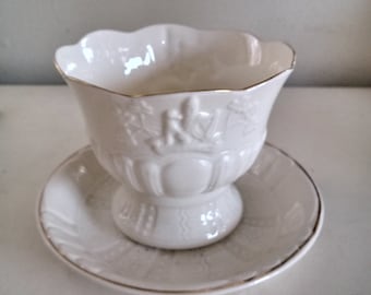Vintage Belleek Collector&#39;s Society Pedestal Dish With Underplate