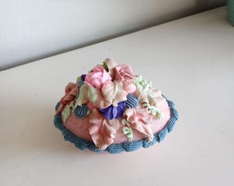 Ovo de Páscoa de açúcar maciço de tamanho médio