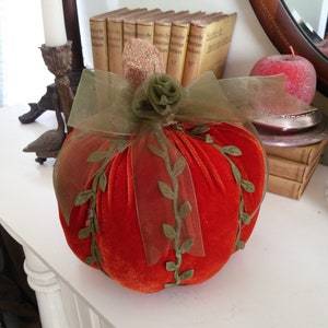 Velvet Fall Thanksgiving into Christmas table top pumpkin centerpiece