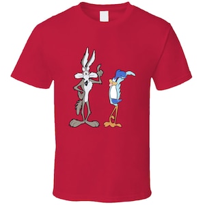 Lonney Tunes Roadrunner And Wally Coyote Vintage Retro Style T-shirt And Apparel T Shirt
