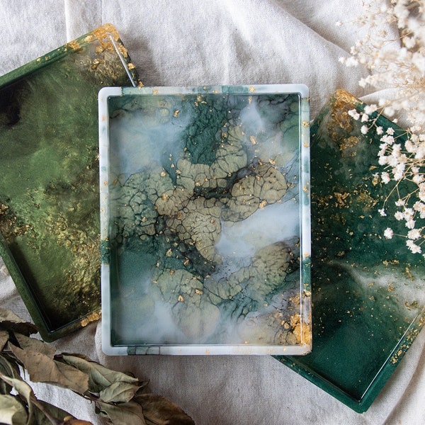 Custom Handmade Resin Tray: Marble Effect, Gold Detail