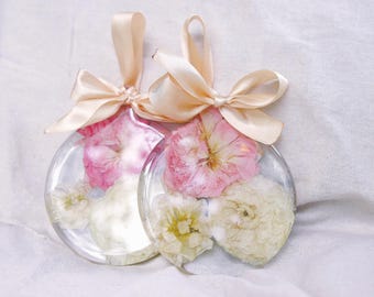 Custom Floral Christmas Ornament: Wedding and Memorial Flower Preservation, Christmas Gift, Holiday Ornament, Set Options