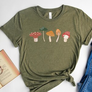 Pilz Shirt, Vintage Pflanzen Shirt, Botanisches Shirt, Pilz Geschenk, Hippie Shirt, Pilz Shirt, Natur Shirt, Botanisches Shirt