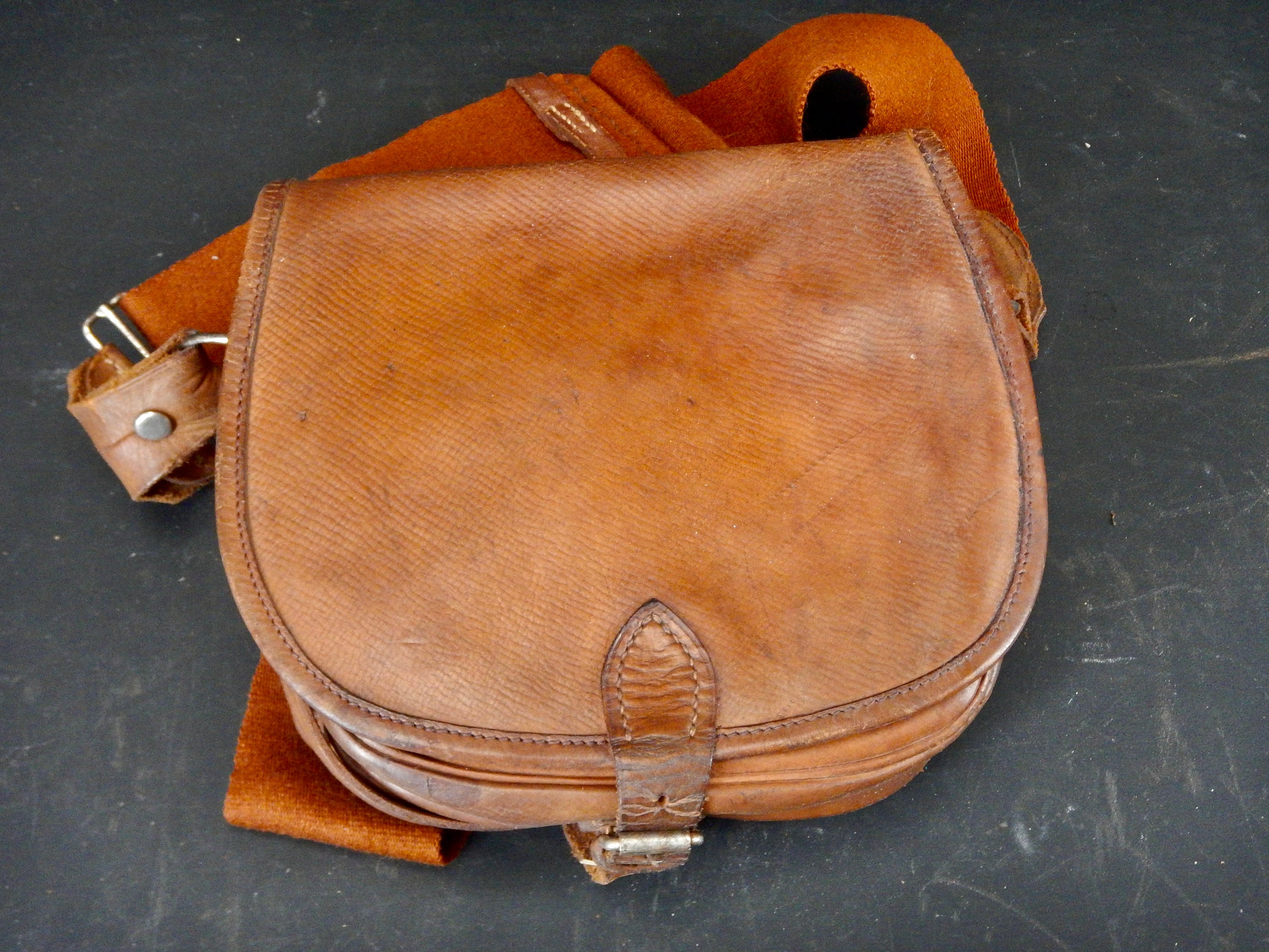 French Vintage Leather Cartridge Bag - Shoulder Handbag