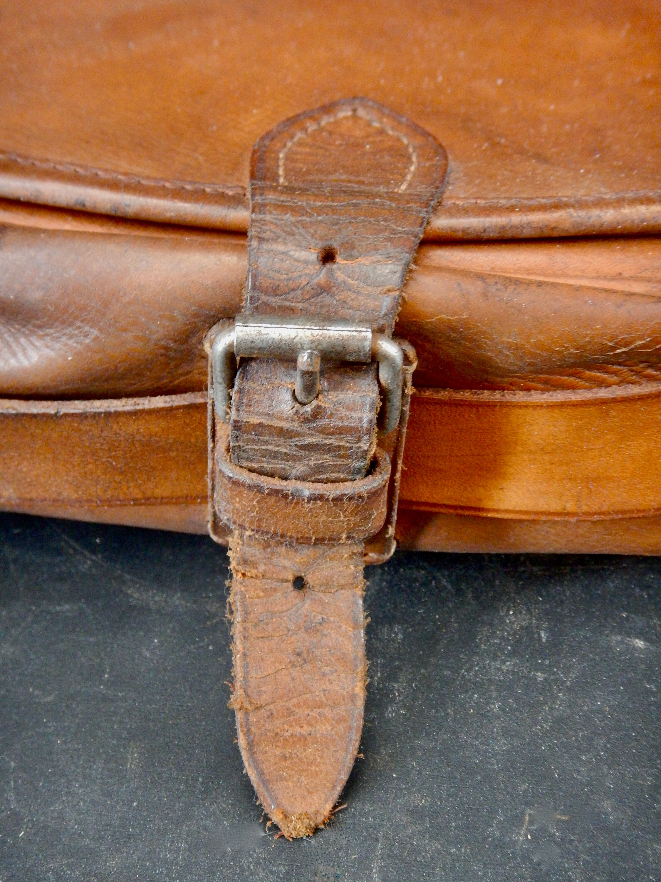 French Vintage Leather Cartridge Bag - Shoulder Handbag
