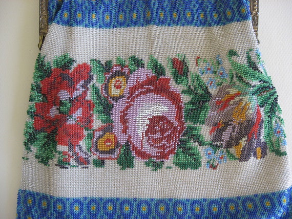 Antique Microbeaded Purse, Large Floral 1920s Bea… - image 3