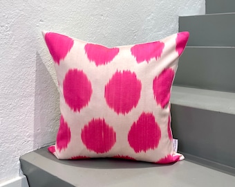 Cojín Ikat de Seda Rosa Neón / Cojín Ikat de Seda Rosa Neón