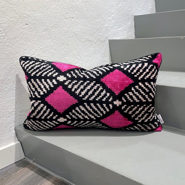 Velvet Ikat Cushion Chique | Velvet Ikat Pillow Chique