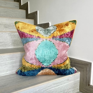 Velvet Ikat Cushion Dali | Velvet Ikat Pillow Dali