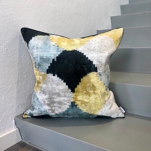 Velvet Ikat Cushion Art Deco | Velvet Ikat Pillow Art Deco