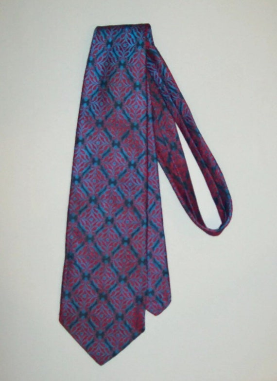 Very Nice Old Vtg 1970s 80s Mans Wide Tie Town and