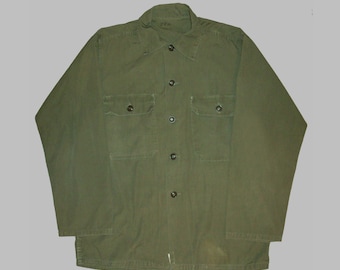 Vintage 1960s Vietnam War US Army Jungle Fatigue Jacket ~ Small