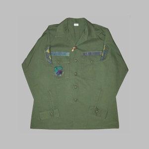 Old Vtg Post Vietnam War US Army Uniform Fatigue Size 16.5 X 34 Shirt W/Patches