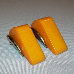 Old Antique Vtg 1940s Art Deco Bakelite and Chrome Earrings Butterscotch Clip On