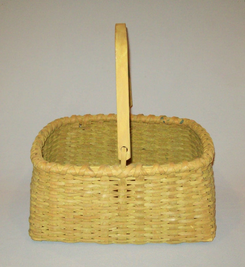 Nice Old Vtg Ca 1970s Hand Woven Splint Market Basket Swing Handle Yellow Paint