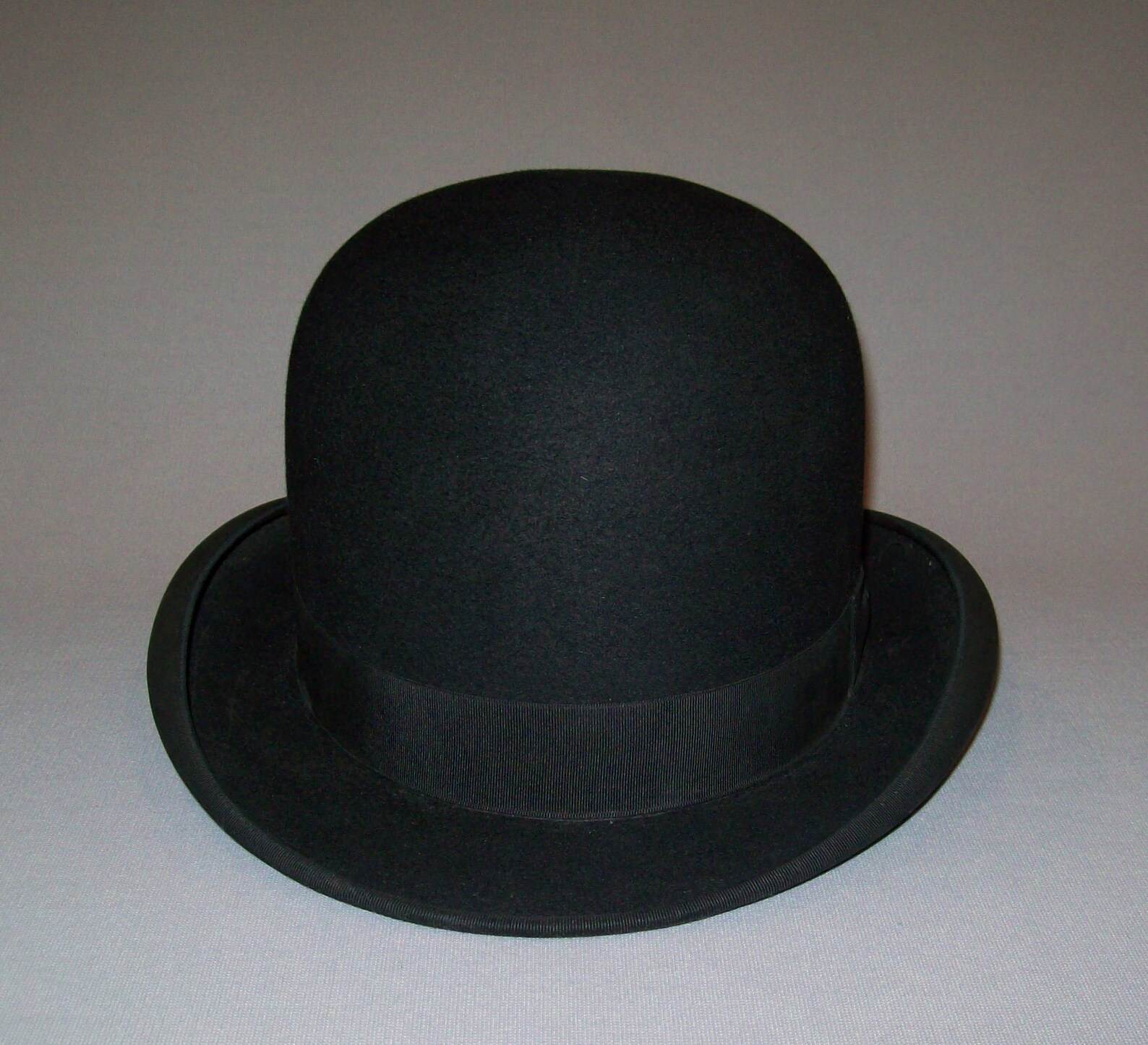 derby hat small