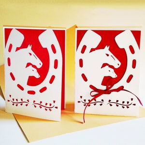 Modelos SVG. Cartão dobrável e cartão de bolso. Projeto de cavalos. CARTÕES/ENVELOPES. Dxf SilhouetteStudio Ai Svg Png Arquivos Pdf. Download instantâneo.
