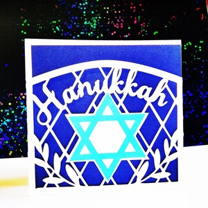 CARTÃO DE HANUKKAH. Modelos SVG. Cartão de bolso. Estrela de David. Feriados Judaicos. Dxf SilhouetteStudio Ai Svg Png Arquivos Pdf. Download instantâneo